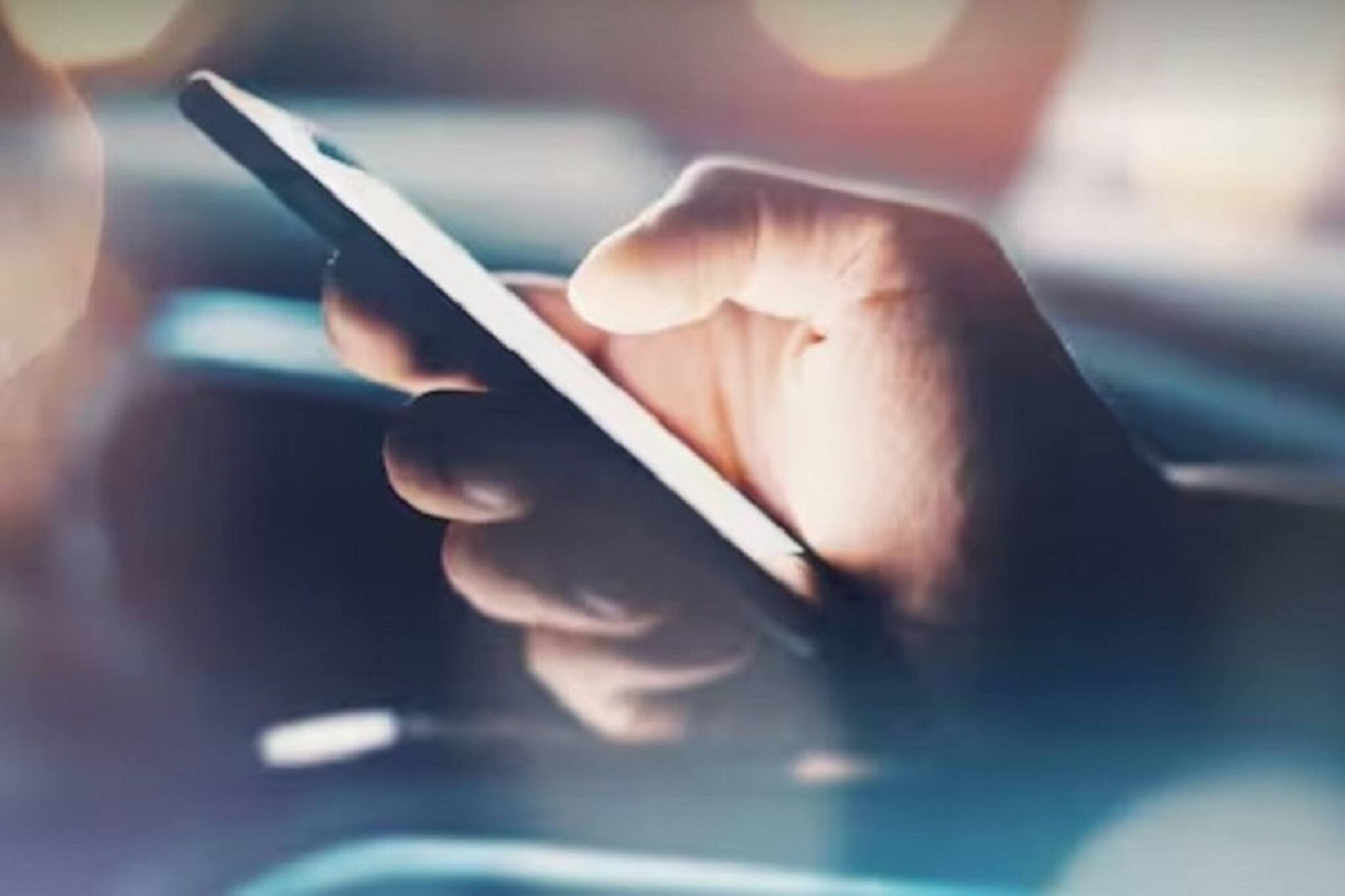 Android: অ্যান্ড্রয়েড ফোন ব্যবহার করেন? মুহূর্তে শেষ হয়ে যাবে সব! এখুনি না জানলেই বিপদ!