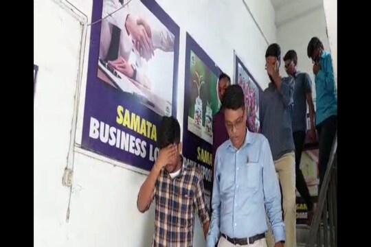 অভিযুক্তরা