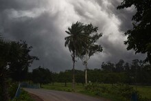 এবার বজ্রবিদ্যুৎ সহ ব্যাপক বৃষ্টি, জেলাজুড়ে বিরাট সতর্কতা!