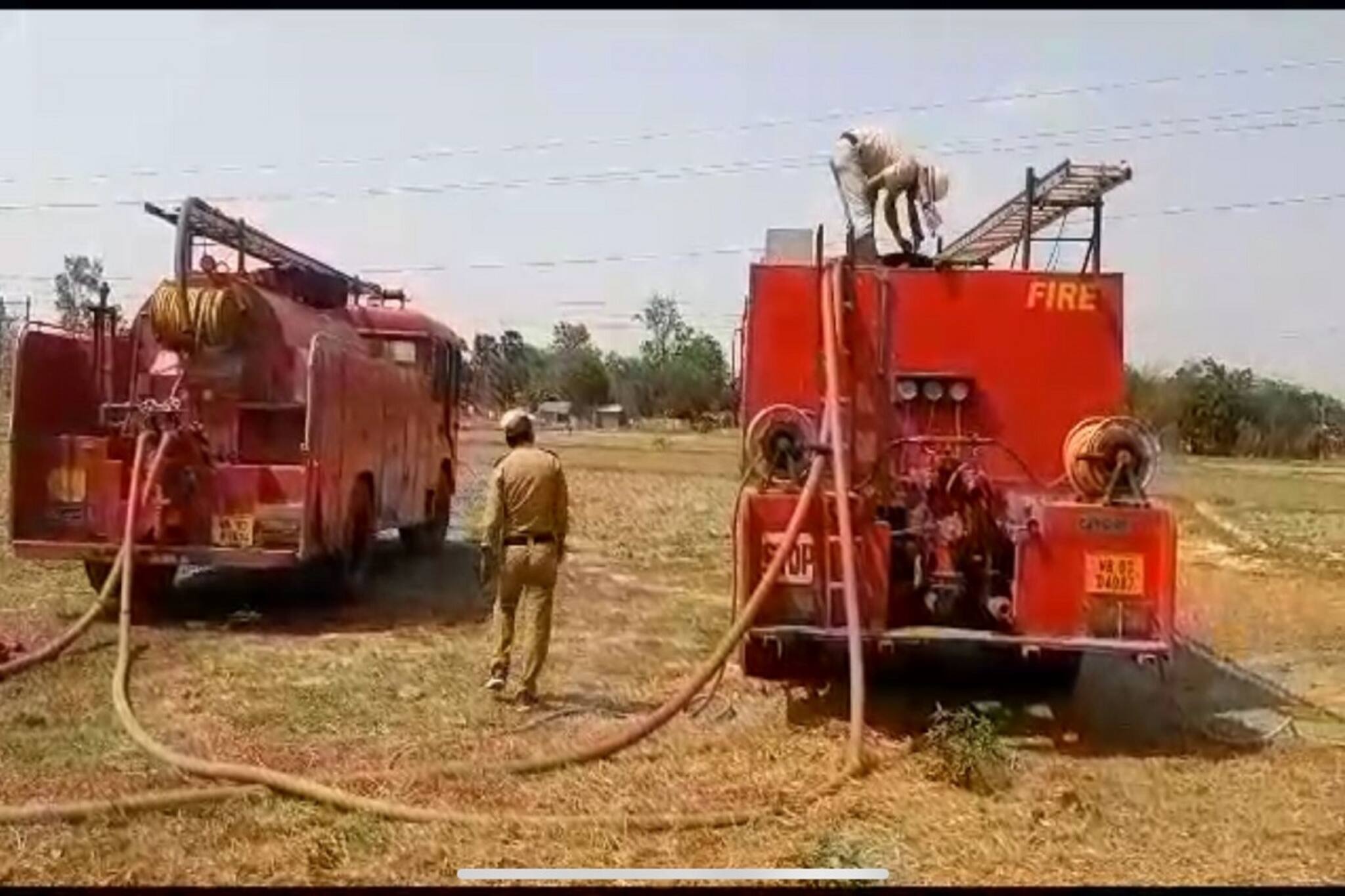হঠাৎ দাউদাউ করে জ্বলে উঠল পরপর বাড়ি, ভয়ঙ্কর কাণ্ড বীরভূমে
