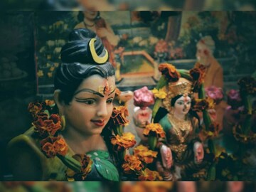 পঞ্জিকা ১৭ মে: দেখে নিন নক্ষত্রযোগ, শুভ মুহূর্ত, রাহুকাল এবং দিনের অন্য লগ্ন!