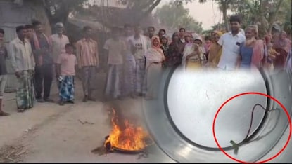 পানীয় জলে কেঁচো, প্রতিবাদে রাস্তায় জ্বলছে আগুন 