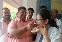 রাজ‍্যে পঞ্চম স্থানে শান্তিনিকেতনের হৃশিতা, ভবিষ‍্যতে IFS অফিসার হতে চায় কেন?