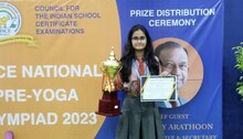 জাতীয় স্তরের যোগ ব্যায়াম প্রতিযোগিতায় প্রথম মেদিনীপুরের মেয়ে