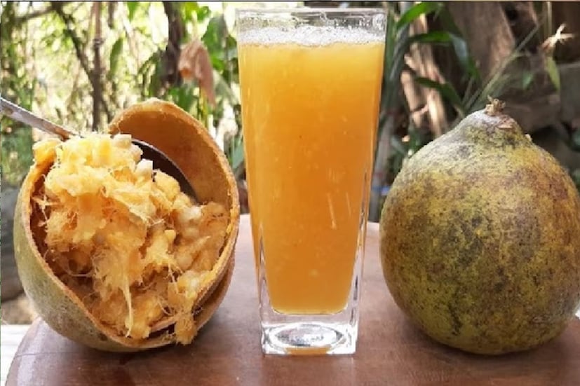 *বেল আমাদের স্বাস্থ্য ঠিক রাখতে, রক্ত শুদ্ধ রাখতে, লিভার ঠিক রাখতে ও শরীরে এনার্জী বাড়িয়ে তোলার সাথে সাথে ম্যালেরিয়া, ব্লাড প্রেসার, আমাশয় রোগের মত বিভিন্ন রোগ থেকে সুস্থ করে তুলতেও বিশেষ উপকারী । তাই শরীর সুস্থ রাখতে এবং বিভিন্ন রোগের হাত থেকে নিজেকে রক্ষা করতে বেল খাওয়া খুবই প্রয়োজন। সকল বিষয় শুধুমাত্র সাধারণ তথ্যের জন্য শরীরের বিশেষ কোনো সমস্যা থাকলে বিশেষজ্ঞের পরামর্শ নিন। ফাইল ছবি।