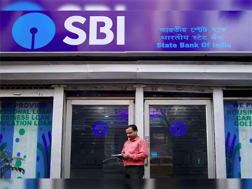 স্টেট ব্যাঙ্ক অফ ইন্ডিয়া তাদের লকার নীতি পরিবর্তন করেছে। রিজার্ভ ব্যাঙ্ক অফ ইন্ডিয়ার নতুন জারি করা লকারেরর নিয়ম অনুযায়ী গ্রাহকদের তাঁর ব্যাঙ্কের নিকটতম শাখায় যেতে এবং একটি নতুন লকার চুক্তিতে স্বাক্ষর করতে হবে।