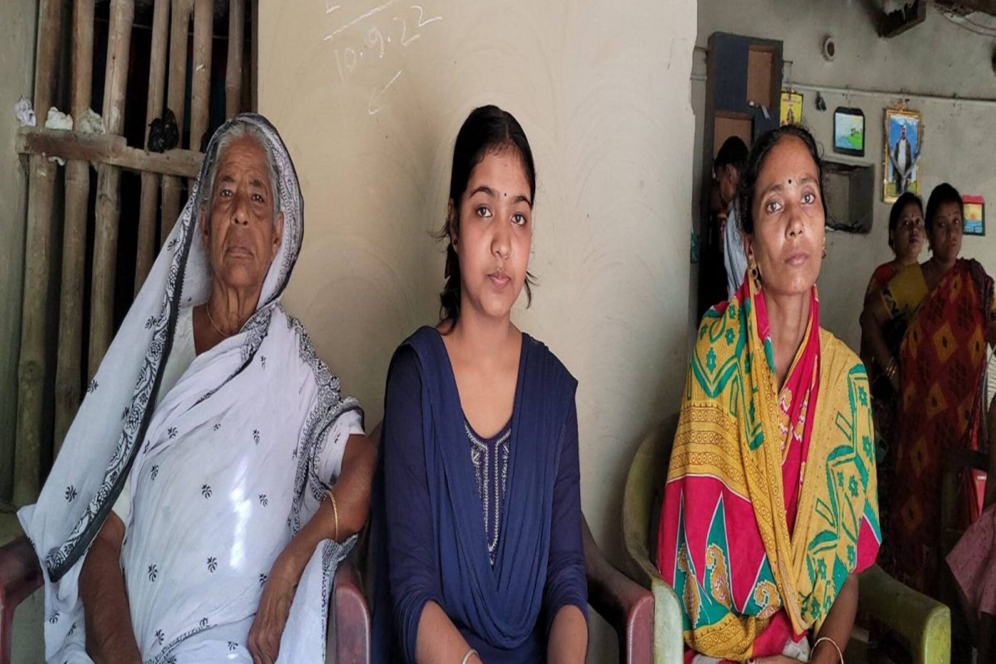 দরমার জানলা, মাটির দেওয়াল কি প্রতিভাকে আটকায়, না! বাবাকেও হারিয়েও সেরা সোমা