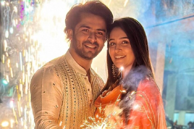 গত বছর ২০২২ সালে অন্তঃসত্ত্বা হওয়ার খবর দিয়েছিলেন ‘সসুরাল সিমর কা’-র নায়ক ও নায়িকা। তবে ভক্তদের মন থেকে সুখবর পেয়েও দুশ্চিন্তা পুরোপুরি যায়নি।