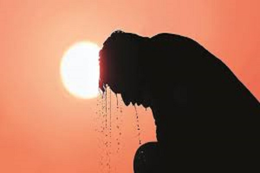  ,[object Object], ক্রমশই শক্তি বৃদ্ধি করতে চলছে ভয়হ্কর ঘূর্ণিঝড় মোকা ৷ নিম্নচাপ থেকে আজই গভীর নিম্নচাপ হতে পারে ৷ প্রতীকী ছবি ৷