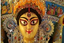 ঢাকে পড়ল কাঠি! কুমোরটুলিতে সেজে উঠছে প্রতিমা, জমকালো দুর্গাপুজোর প্রস্তুতি জেলায়