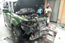 সেনাবাহিনীর গাড়িতে ভয়াবহ বিস্ফোরণ! আহত জওয়ান