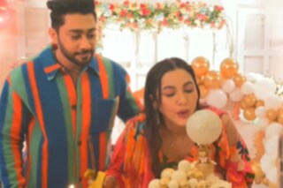 জমজমাট বেবি শাওয়ার! কেক কাটা থেকে ডান্স ফ্লোর মাতালেন গওহর, রইল ভিডিও