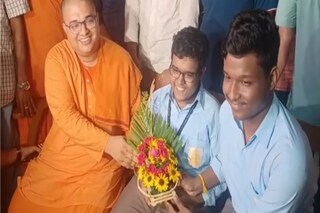 রাজ্যের মধ্যে প্রথম হয়ে তাক লাগিয়ে দিল  শুভ্রাংশু