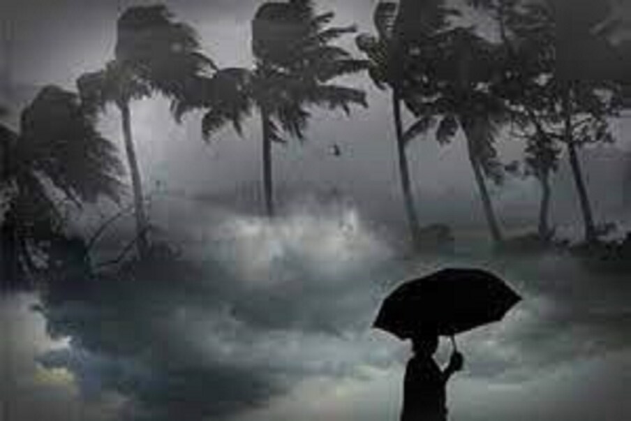  বজ্রবিদ্যুৎ-সহ বৃষ্টির সতর্কতা থাকছেই৷ গোটা দক্ষিণবঙ্গ জেলা জুড়েই বৃহস্পতিবার সারাদিনই বৃষ্টির সতর্কতা রয়েছে৷ পাশাপাশি, গোটা রাজ্য জুড়েই বৃষ্টির সতর্কতা রয়েছে৷