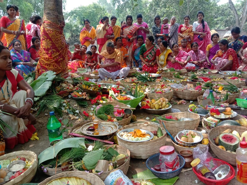 জামাইষষ্ঠী পালনের মূল উদ্দেশ্যই হলো মাতৃত্ব সন্তান ধারণ এবং বংশবৃদ্ধি এবং মেয়ে যাতে সুখে-শান্তিতে দাম্পত্য জীবন যাপন করতে পারে তার জন্য। নিজস্ব ছবি ৷