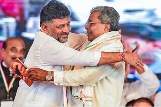 কর্ণাটকে মুখ্যমন্ত্রীর দৌঁড়ে এগিয়ে সিদ্দারামাইয়া