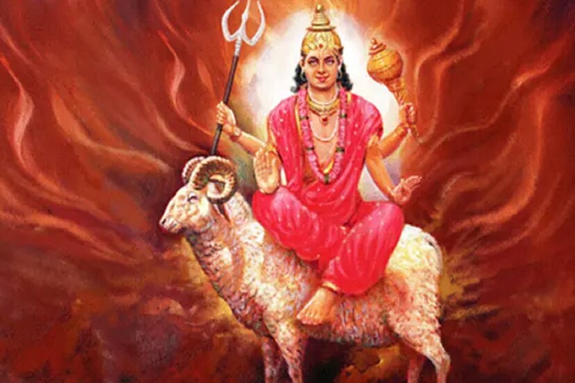 আমরা সকলেই জানি যে, সময়ে সময়ে রাশি পরিবর্তন করে অন্য রাশিতে প্রবেশ করেন গ্রহগুলি। আর এই গোচরের একটা আলাদাই গুরুত্ব রয়েছে। রাশিচক্রের সমস্ত রাশির জাতক-জাতিকাদের উপরেই এই গ্রহের গোচরের প্রভাব বর্তমান থাকে। আগামী ১০ মে কর্কট রাশিতে গমন করতে চলেছেন মঙ্গল। আর ওই রাশিতে অবস্থান করবেন আগামী ১ জুলাই পর্যন্ত। 
