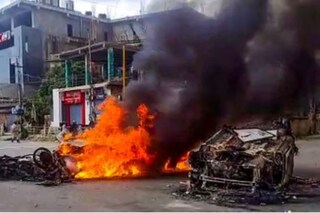 আতঙ্কে মণিপুরে থাকা বাঙালি পড়ুয়ারা
