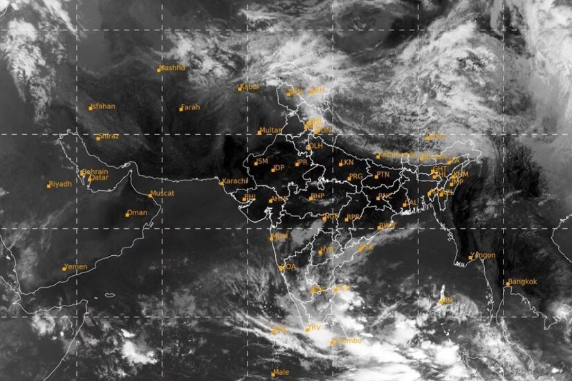 স্থলভাগে আছড়ে পড়ার সময় এর সর্বোচ্চ গতিবেগ হতে পারে ১৩০ কিলোমিটার প্রতি ঘন্টায়। আবহাওয়া দফতর সূত্রে খবর।