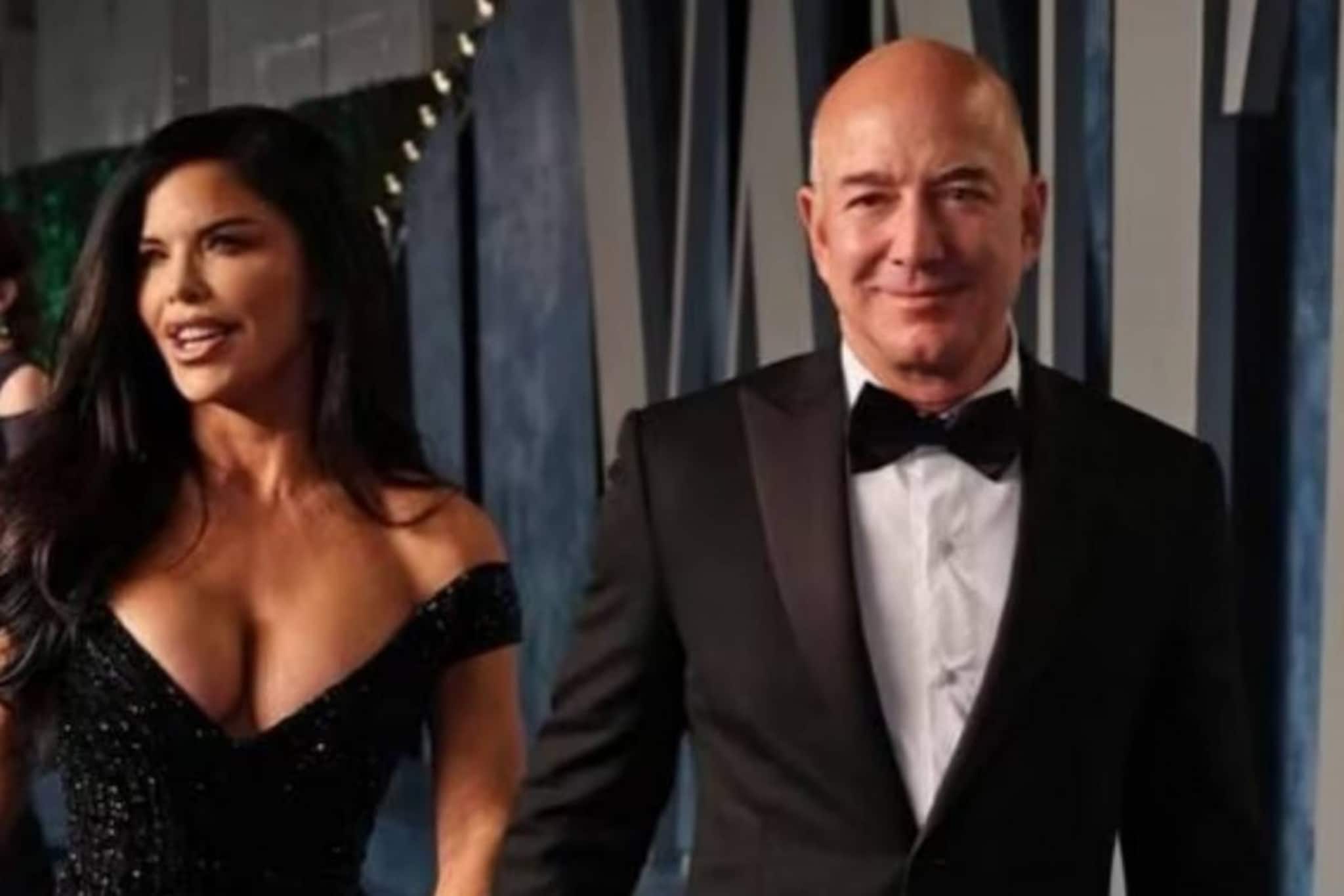 প্রেমিকার সঙ্গে বাগদান অ্যামাজন প্রতিষ্ঠাতা ৪ সন্তানের বাবা ধনকুবের বেজোসের