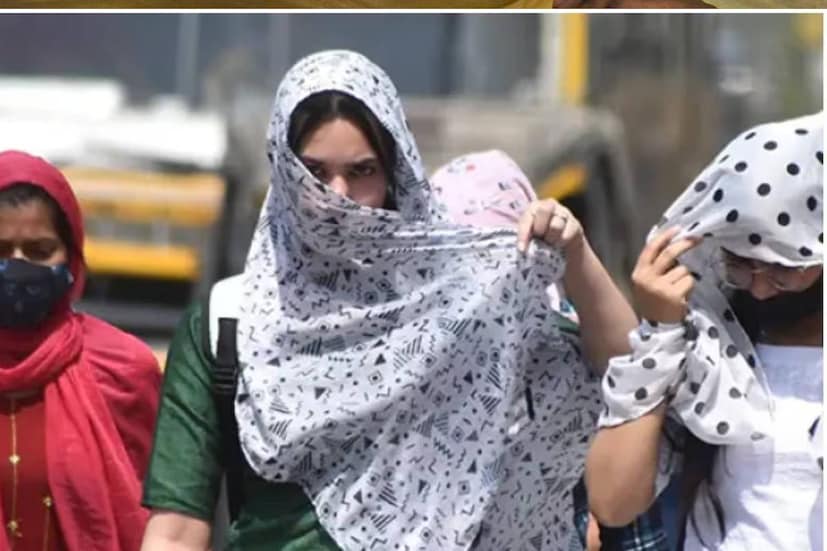 সোমবার দিল্লির কিছু অ‍ঞ্চলে আকাশ আংশিক মেঘলা থাকবে। তার সঙ্গেই চলবে তাপপ্রবাহ। দিনের বেলা ঘণ্টায় ২৫ থেকে ৩৫ কিমি বেগে বয়ে যেতে পারে ঝোড়ো হাওয়া।