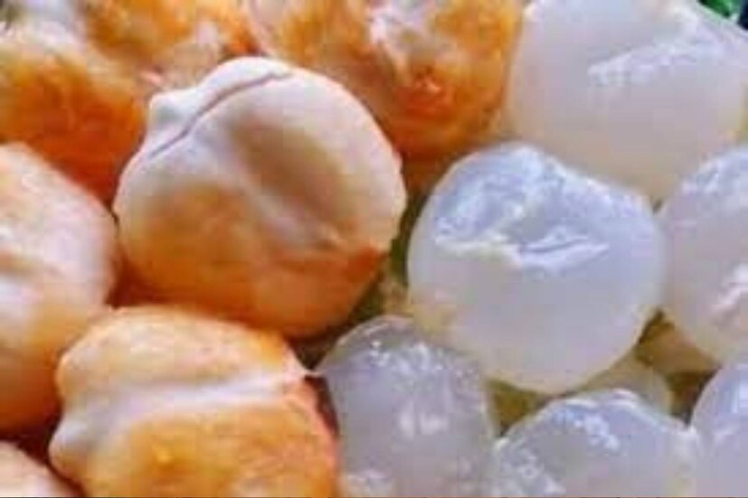 এই তালশাঁসই পরে ভাদ্রের গরমে পেকে পাকা তাল হয়ে ওঠে।