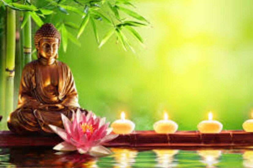অনেক জায়গায় বংশপরম্পরার রীতি অনুসরণ করে এই তিথিতে পূজিত হন দেবী গন্ধেশ্বরীও।