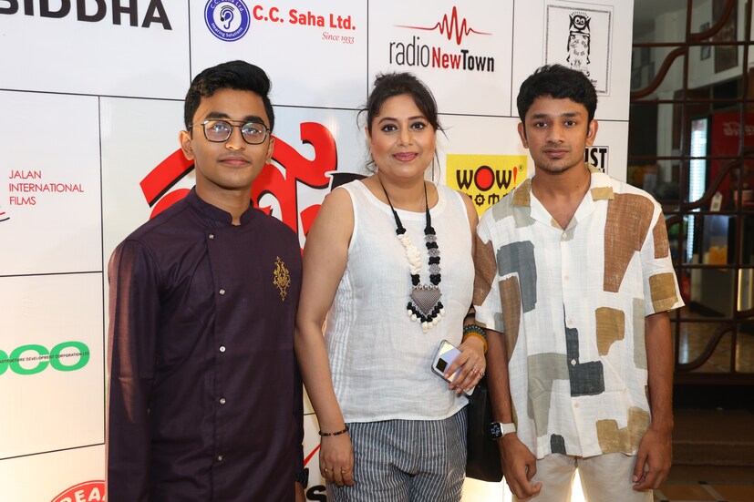 ছোটবেলায় রবিবার ছুটির দিনটা জমিয়ে রাখত কেল্টুদার দুষ্টু বুদ্ধি আর নন্টে-ফন্টের মজা। সঙ্গে হাতি স্যারের শাসন। তবে এবার গরমের ছুটির চমক হল বড় পর্দায় এসেছে ছোটবেলার ভালবাসার এই চরিত্রগুলো।