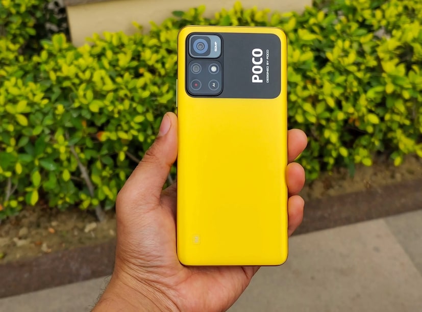  POCO M4 Pro 5G- এই ফোনের দাম শুরু ১৪,৯৯৯ টাকা থেকে। ১৫ হাজার টাকার নিচের সবচেয়ে শক্তিশালী ফোনের মধ্যে এটি একটি। এই ফোনে একটি MediaTek Dimensity ৮১০ প্রসেসর রয়েছে। এই ফোনে রয়েছে ৮ জিবি র‍্যাম এবং ১২৮ জিবি ইন্টারনাল স্টোরেজ। এই ফোনে রয়েছে ৫০০০ mAh ব্যাটারি। M4 Pro 5G POCO ফোনে একটি ৫০MP প্রাইমারি লেন্স এবং একটি ৮MP আল্ট্রা-ওয়াইড শ্যুটার সহ একটি ডুয়াল রিয়ার ক্যামেরা ব্যবহার করা হয়েছে৷