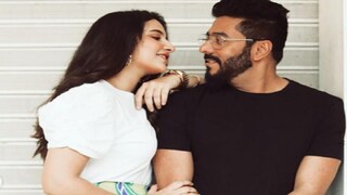 বিয়ের বয়স ৫! প্রেম ফিকে হয়নি তবু, রাজ-শুভশ্রীর আদরের মুহূর্ত প্রকাশ্যে