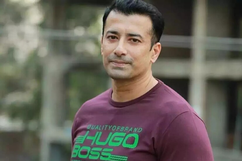 আর সেই অহমিয়া ছেলেটির ভাল নাম কিন্তু ঋষি নয়। আজ তিনি তাঁর ডাক নামেই পরিচিত বটে। কিন্তু তাঁর ভাল নাম কামাখ্যা কিঙ্কর কৌশিক। কিন্তু কেন এই নাম বদল?