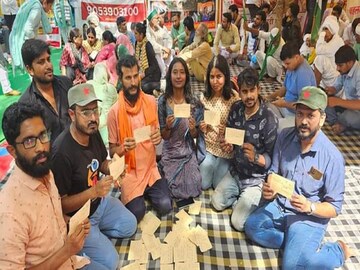 কিছুদিন ধরেই দিল্লিতে ধর্নায় রয়েছেন দেশের কুস্তিগিররা