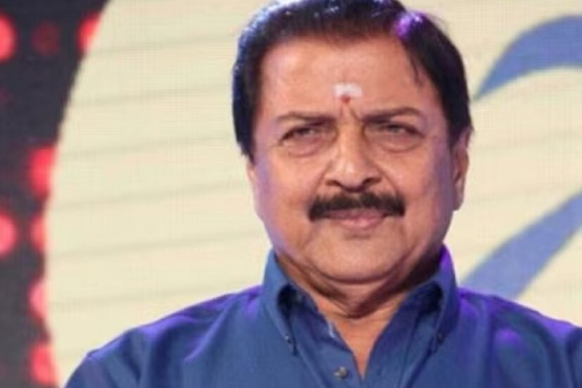শিব কুমার: প্রবীণ অভিনেতা শিব কুমার হলেন সুপারস্টার সুরিয়া এবং কার্থির বাবা। ১৯৬৫ সালে ইন্ডাস্ট্রিতে পা রেখেছিলেন তিনি। বেশ কয়েকটি ছবিতে কেন্দ্রীয় চরিত্রে অভিনয় করেছিলেন। এর পর ধীরে ধীরে শিব কুমারকে পার্শ্ব চরিত্রে দেখা যেতে থাকে। প্রায় ১৯০টি ছবিতে অভিনয় করেছেন। ২০০১ সালে ‘পুওভেলাম উন ভাসাম’ ছবিতে তাঁকে শেষ বার বড় পর্দায় দেখা গিয়েছিল। এর পর ছোট পর্দায় কাজ শুরু করেন অভিনেতা। তবে পরে ধীরে ধীরে সেটাও বন্ধ করে দেন তিনি।