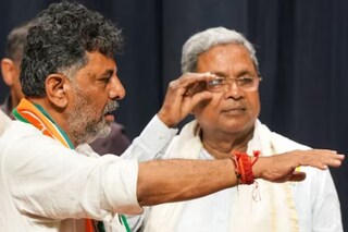 ডিকে শিবকুমার ও সিদ্দারমাইয়ার দ্বন্দ্ব?