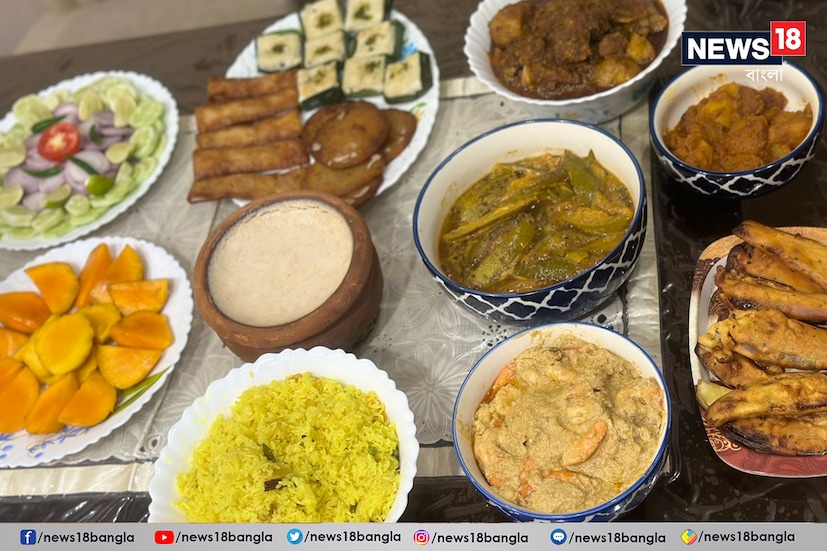 বাসন্তী পোলাও, কাশ্মীরি আলুর দম, বেগুনি, মাটন, চিংড়ি মাছের মালাইকারি, আমের চাটনি, ম্যাংগো ডেজার্ট, মিষ্টি দই, চিজ কেক সহযোগে পেটপুজো করলেন নীল। রাতে শ্যুট সেরে শ্বশুরবাড়িতে পা রাখলেন নায়ক।