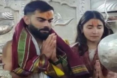 বিরাট অনুষ্কা আবার মন্দিরে