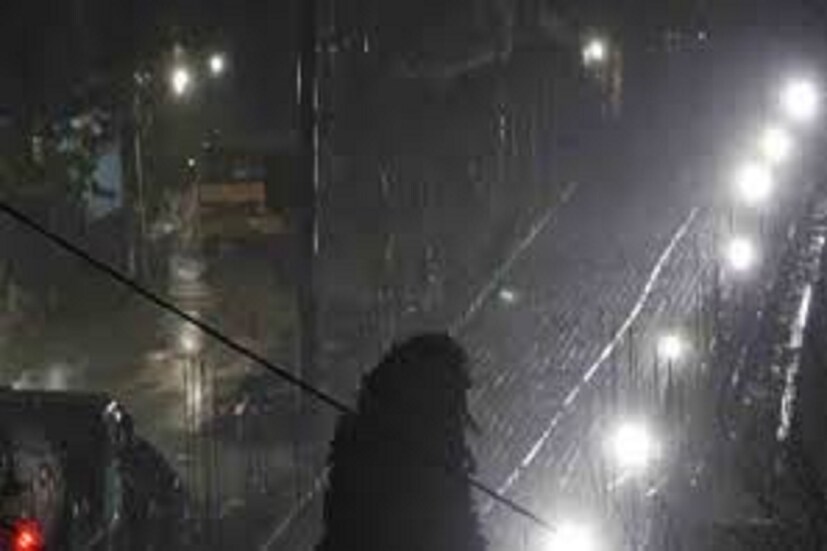 এরফলে আগামী সোমবার থেকে বুধবার আন্দামানে ভারী বৃষ্টিপাত হবে ৷ ঝড়ের বেগ থাকবে ৫০ থেকে ৬০ কিমি ৷ প্রতীকী ছবি ৷