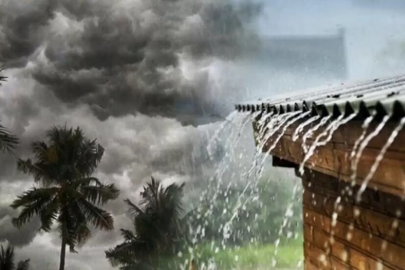 দক্ষিণবঙ্গের জেলা গুলিতে বাড়ছে তাপমাত্রার পারদ।‌ যদিও বীরভূম , মুর্শিদাবাদ, নদীয়া, পূর্ব ও পশ্চিম বর্ধমানে শিলাবৃষ্টির সম্ভাবনা থাকছে। ৪০ থেকে ৫০ কিলোমিটার গতি বেগে ঝড়ের সঙ্গে হালকা মাঝারি বৃষ্টির সম্ভাবনা রয়েছে।