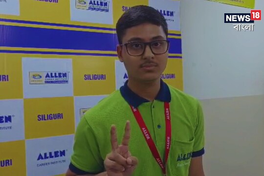 মাধ্যমিকে দ্বিতীয় মালদহের রিফাত