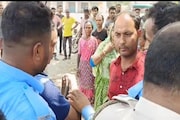 জল নেই, তাই পঞ্চায়েত অফিসে তালা দিলেন গ্রামবাসীরা