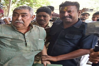 অনুব্রত দুশ্চিন্তা বাড়ল