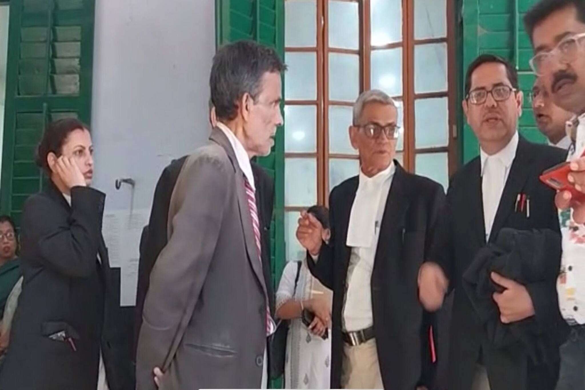 বিশ্বভারতী বনাম অমর্ত্য সেন মামলা উঠেছিল আদালতে! এমন কী ঘটল, পিছিয়ে গেল শুনানি