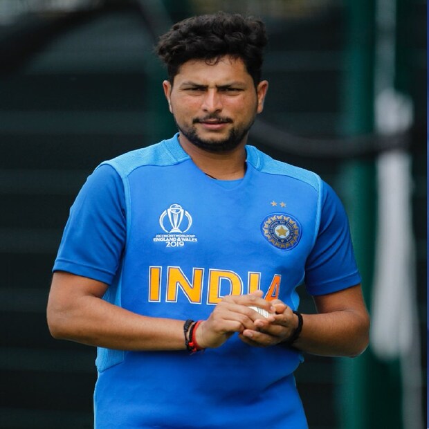 ভারতীয় দলে এখন আর নিয়মিত কুলদীপ যাদব। তবে চরম হতাশায় থাকলেও হাতে কখনও পেয়ালা তুলে নেন না কুলদীপ যাদব।