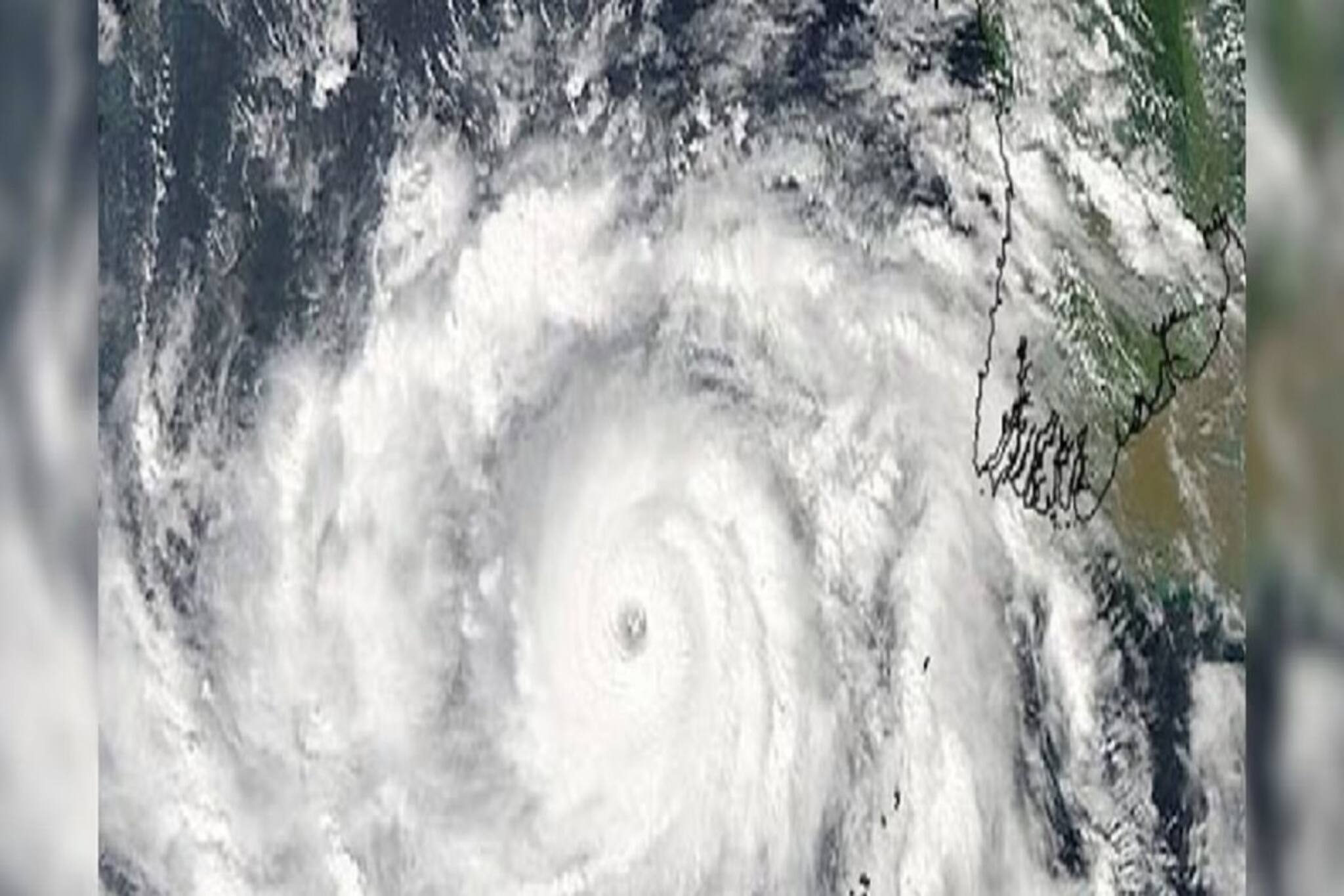 ঘূর্ণিঝড়ের আভাসের মধ্যেও কমছে না গরম, তাপমাত্রা বৃদ্ধির আশঙ্কা