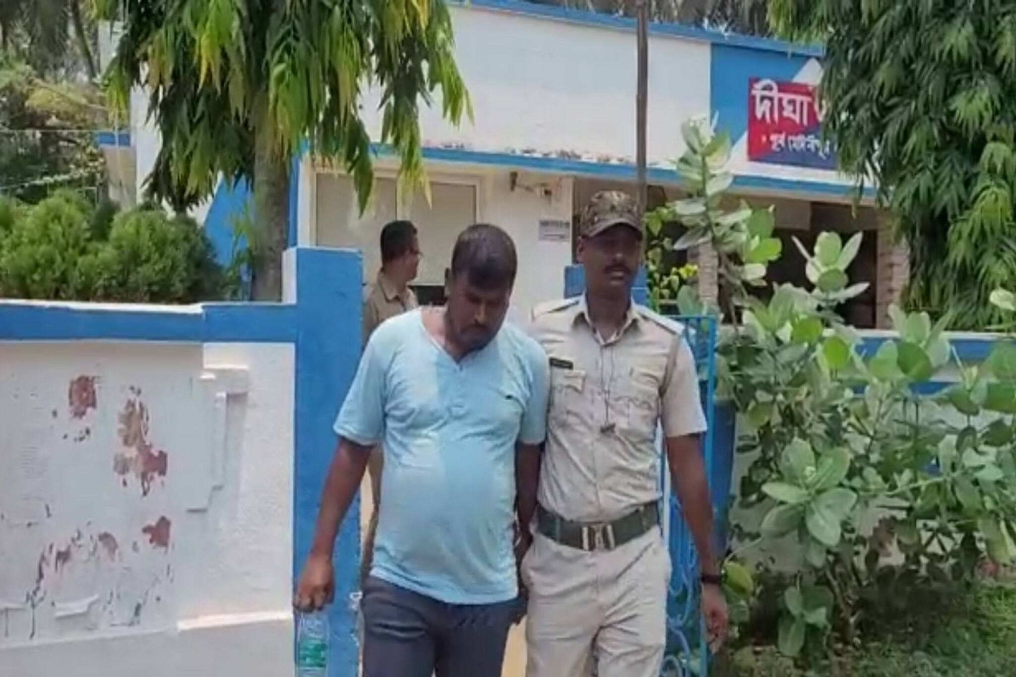 সীমান্ত পেরিয়ে ভারতে ঢুকে ব্যাঙ্কের টাকা ছিনতাইয়ের চেষ্টা! ধৃত বাংলাদেশি যুবক