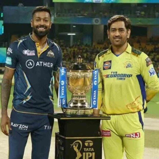 হাঁটুর চোট সারিয়ে আরও শক্তিশালী হয়ে ফিরতে চাইছেন ধোনি। তাই তড়িঘড়ি হাসপাতালে গিয়ে চিকিৎসা শুরু করতে চান তিনি। 