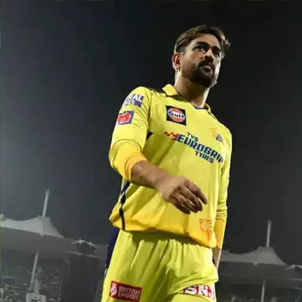 গোটা আইপিএল খেলে ফেললেন হাঁটুতে চোট নিয়ে! এম এস ধোনি বলেই সম্ভব! কেউ জানতেও পারল না, ধোনির হাঁটুর চোটের ব্যথা কতটা ছিল!