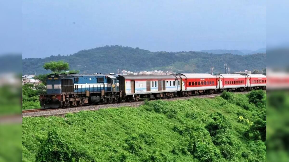 Frontier Train North Eastern Frontier Railway: যাত্রীদের জন্য সুখবর! ভিড় কমাতে উত্তর ...
