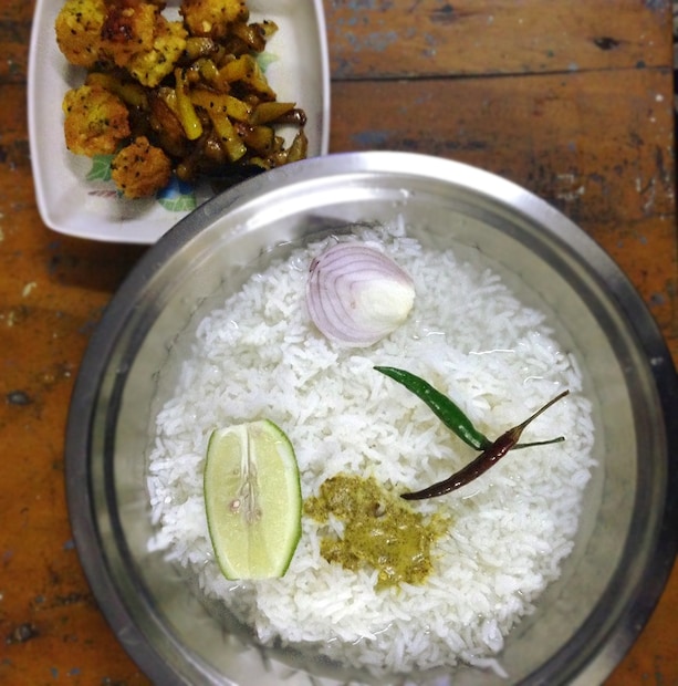 একইভাবে ক্যালসিয়ামের পরিমাণও অনেক বেড়ে যায়। ১০০ মিলিগ্রাম সাধারণ ভাতে যেখানে ক্যালসিয়াম থাকে ২১ মিলিগ্রাম, সেখানে পান্তাভাতে এর পরিমাণ দাঁড়ায় ৮৫০ মিলিগ্রাম।