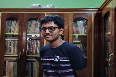 মাধ্যমিকে ষষ্ঠ বালুরঘাটের সতীর্থ সাহা! প্রাপ্ত নম্বর ৬৮৭